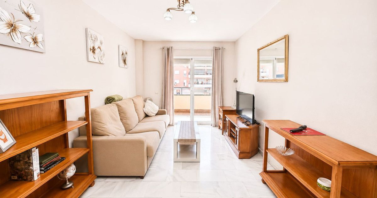 Middle Floor Apartment in San Luis de Sabinillas, San Luis de Sabinillas, 3/12