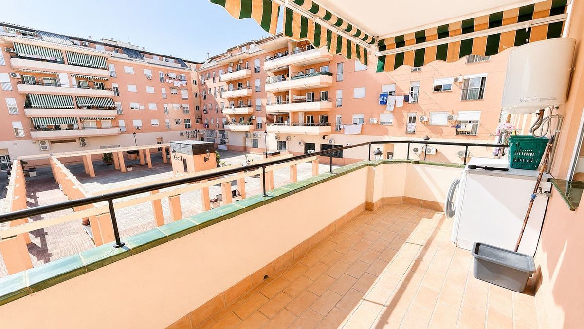 Middle Floor Apartment in San Luis de Sabinillas, San Luis de Sabinillas, 7/12