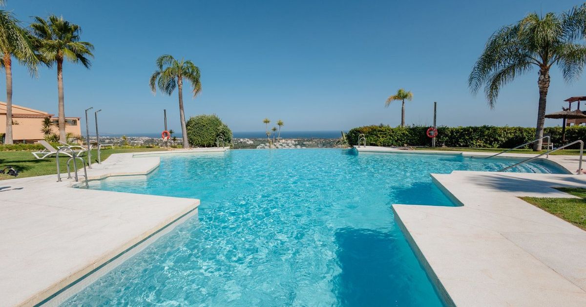 Apartamento en planta baja en Benahavís, Benahavís, 3/12
