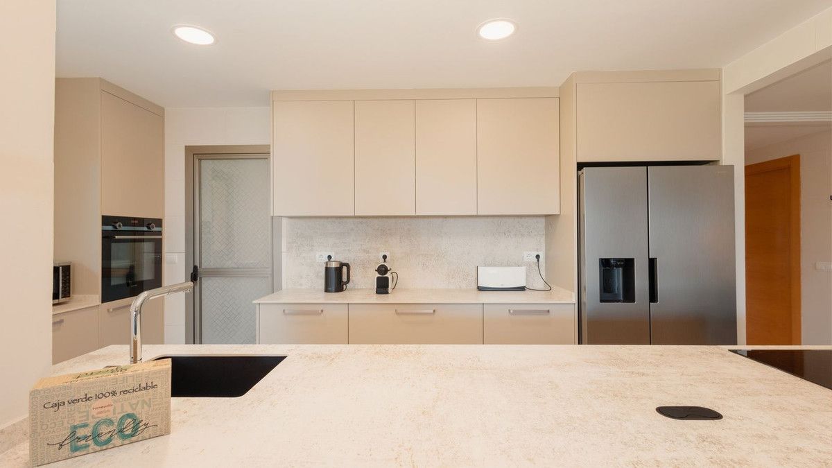 Apartamento en planta baja en Benahavís, Benahavís, 8/12