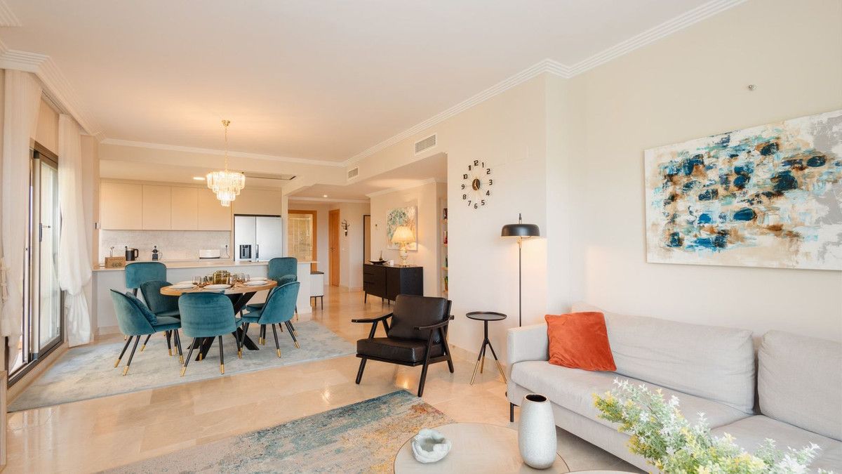 Apartamento en planta baja en Benahavís, Benahavís, 10/12