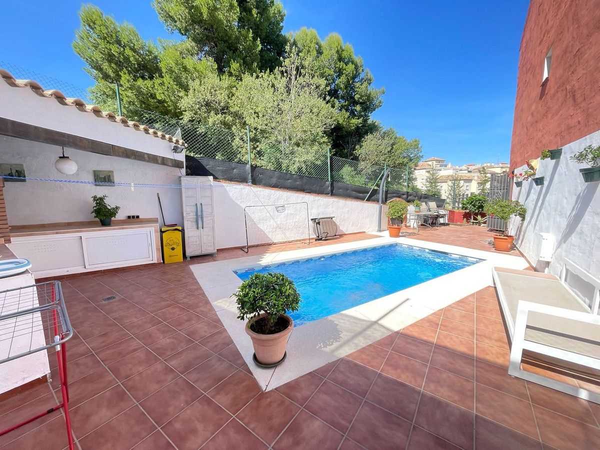 Radhus i Estepona, Estepona, 1/12