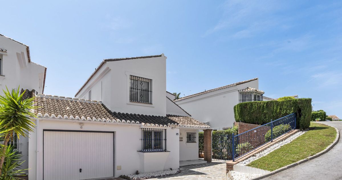 Detached Villa in El Chaparral, El Chaparral, 2/12