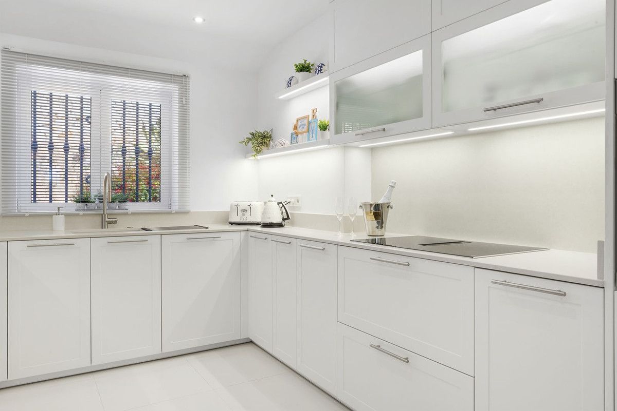 Detached Villa in El Chaparral, El Chaparral, 12/12