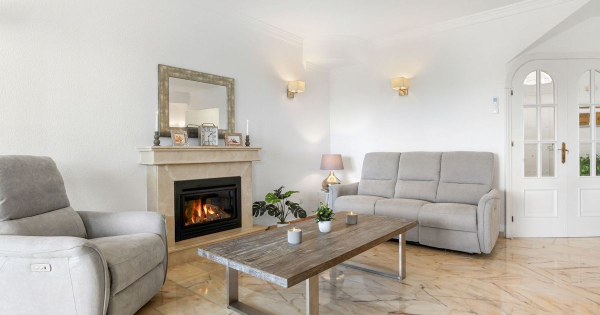Detached Villa in El Chaparral, El Chaparral, 5/12