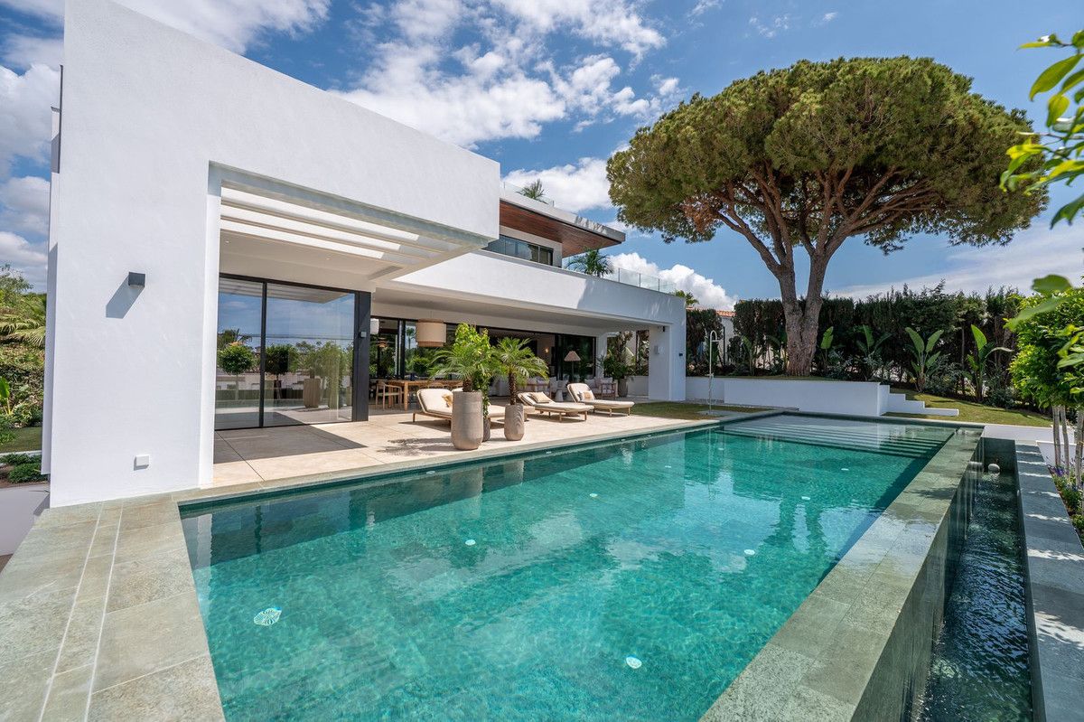 Villa Independiente en Marbesa, Marbesa, 4/12