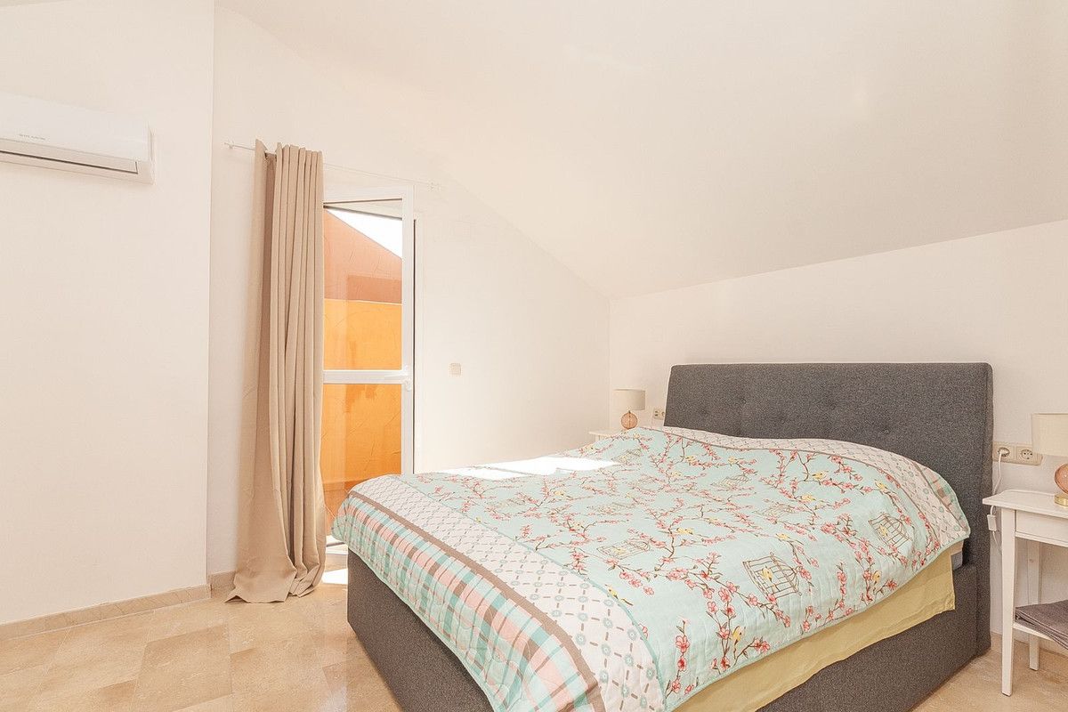 Penthouse in Elviria, Elviria, 4/12