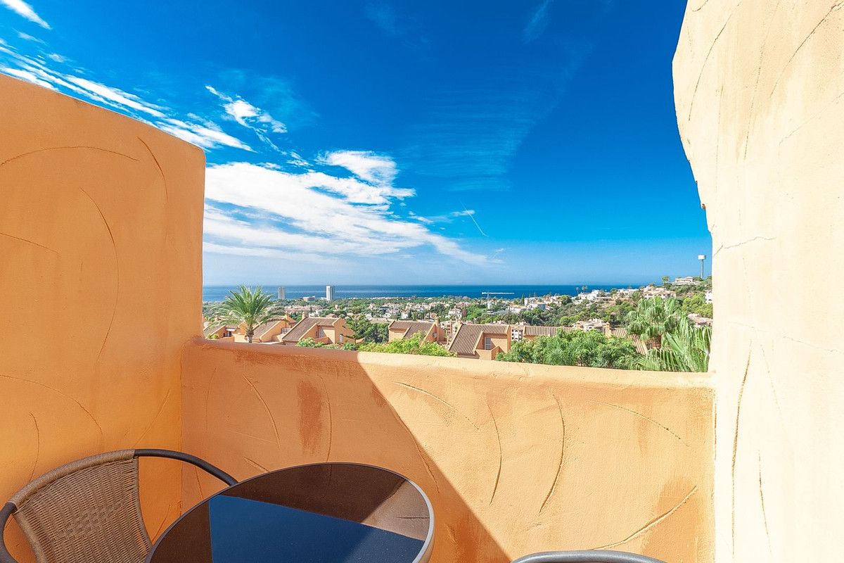 Penthouse in Elviria, Elviria, 6/12