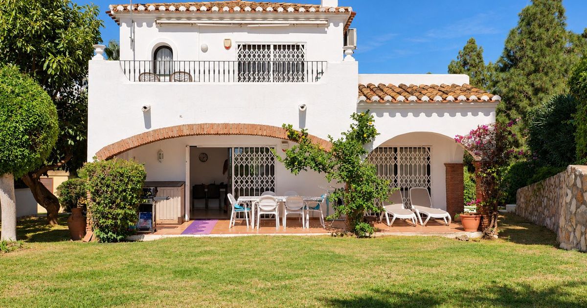 Vrijstaande Villa in Calahonda, Calahonda, 1/12