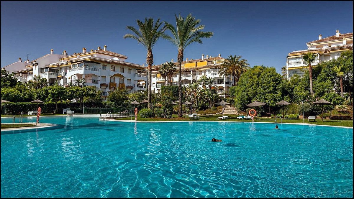 Appartement au premier étage à Nueva Andalucía, Nueva Andalucía, 1/12