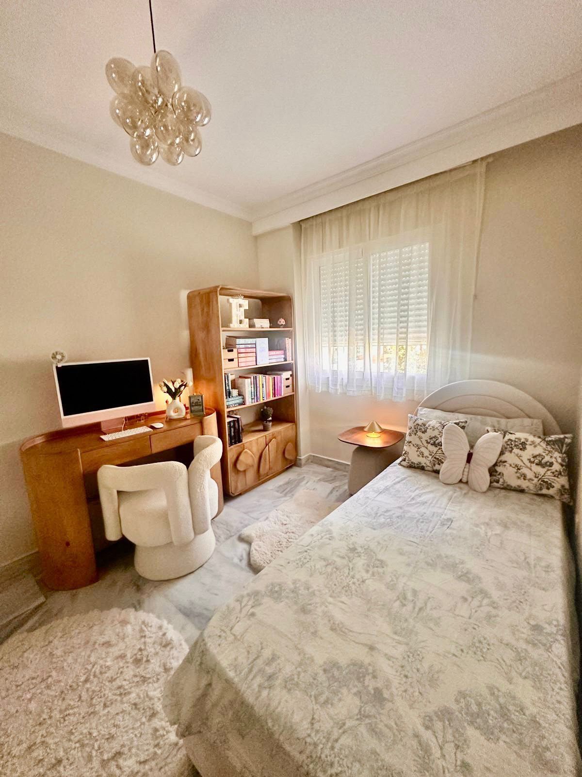 Appartement au premier étage à Nueva Andalucía, Nueva Andalucía, 7/12