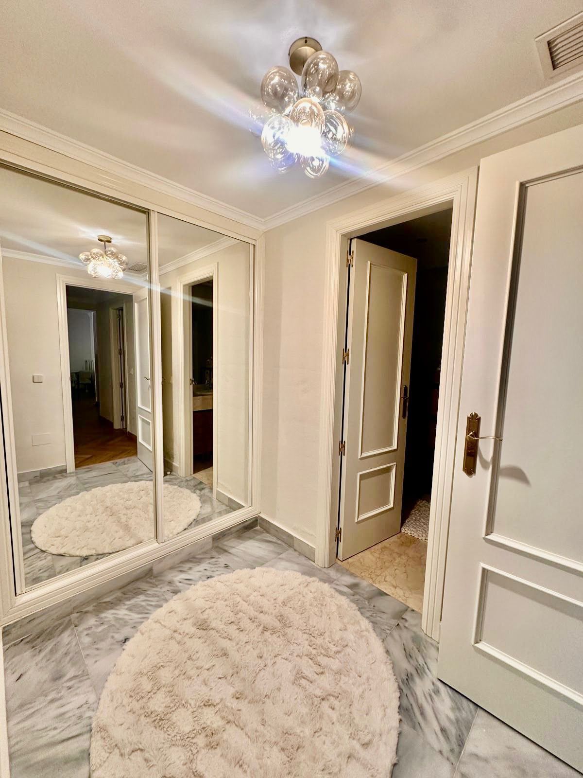 Appartement au premier étage à Nueva Andalucía, Nueva Andalucía, 10/12