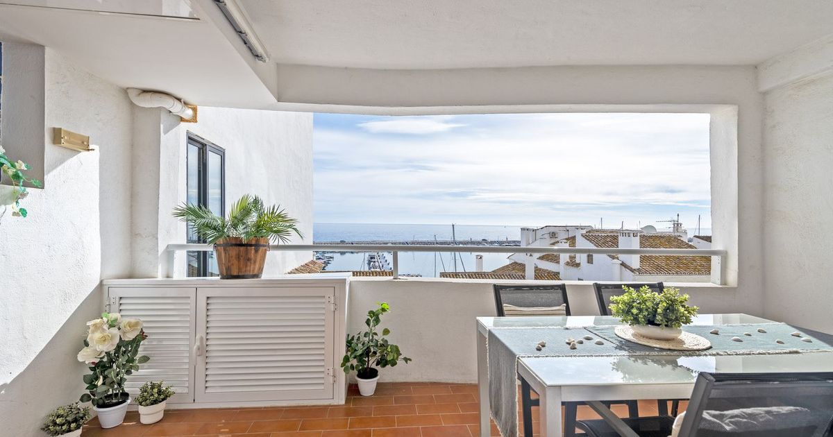 Apartment in mittlerer Etage in Puerto Banús, Puerto Banús, 7/12