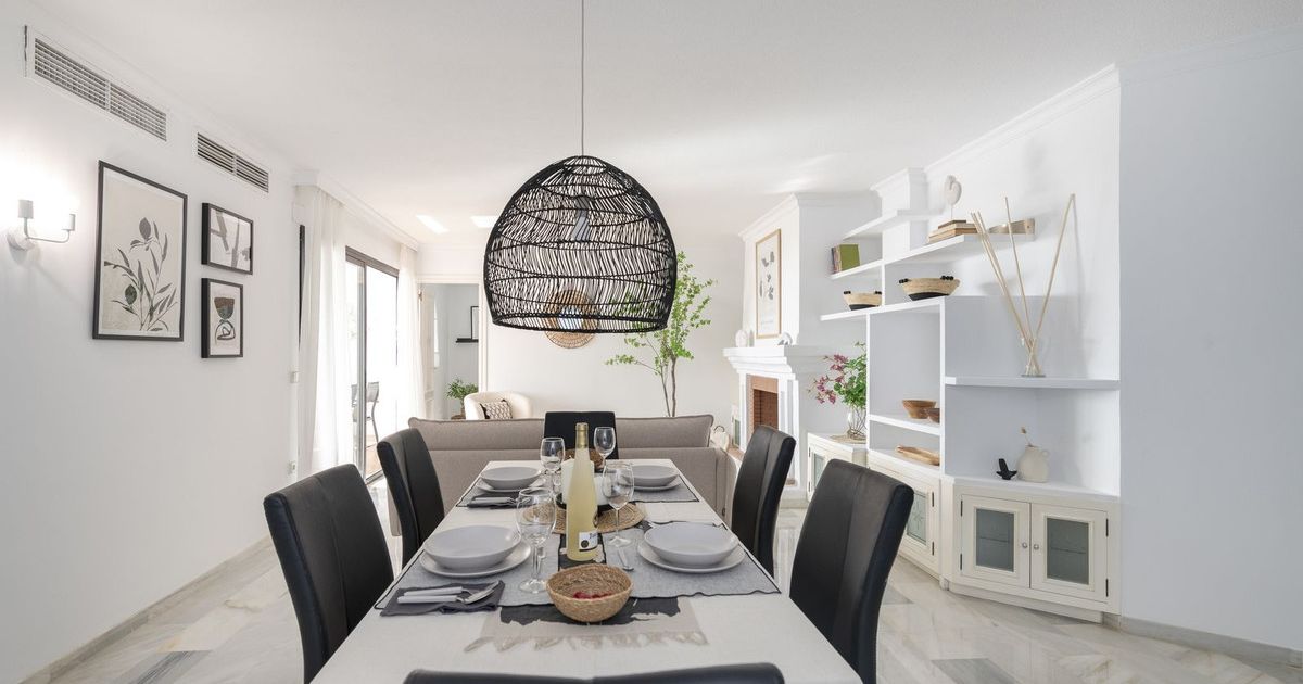 Apartment in mittlerer Etage in Puerto Banús, Puerto Banús, 9/12