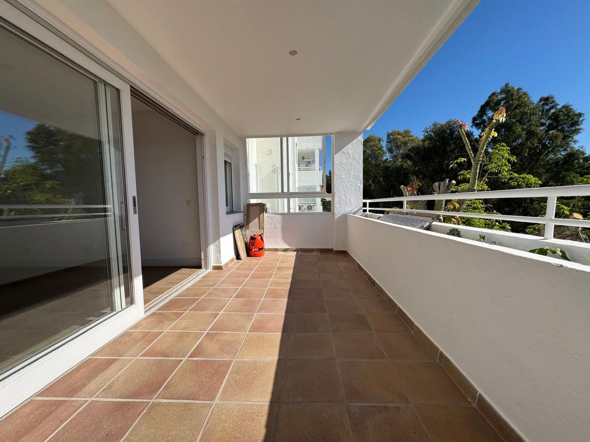 Квартира на среднем этаже в Atalaya, Atalaya, 4/12
