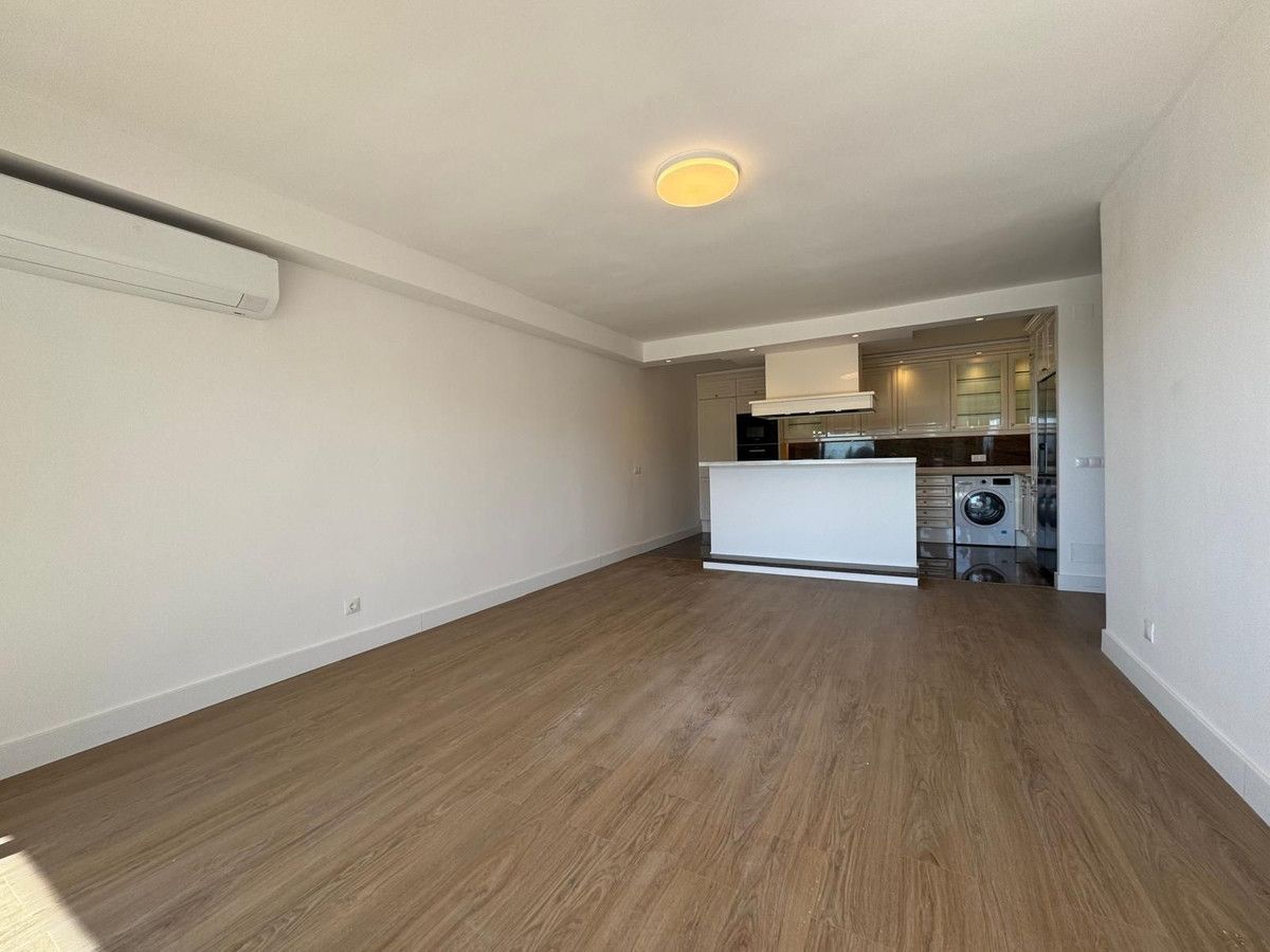Квартира на среднем этаже в Atalaya, Atalaya, 6/12