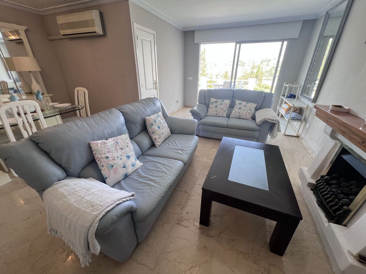 Townhouse in El Paraiso, El Paraiso, 6/12