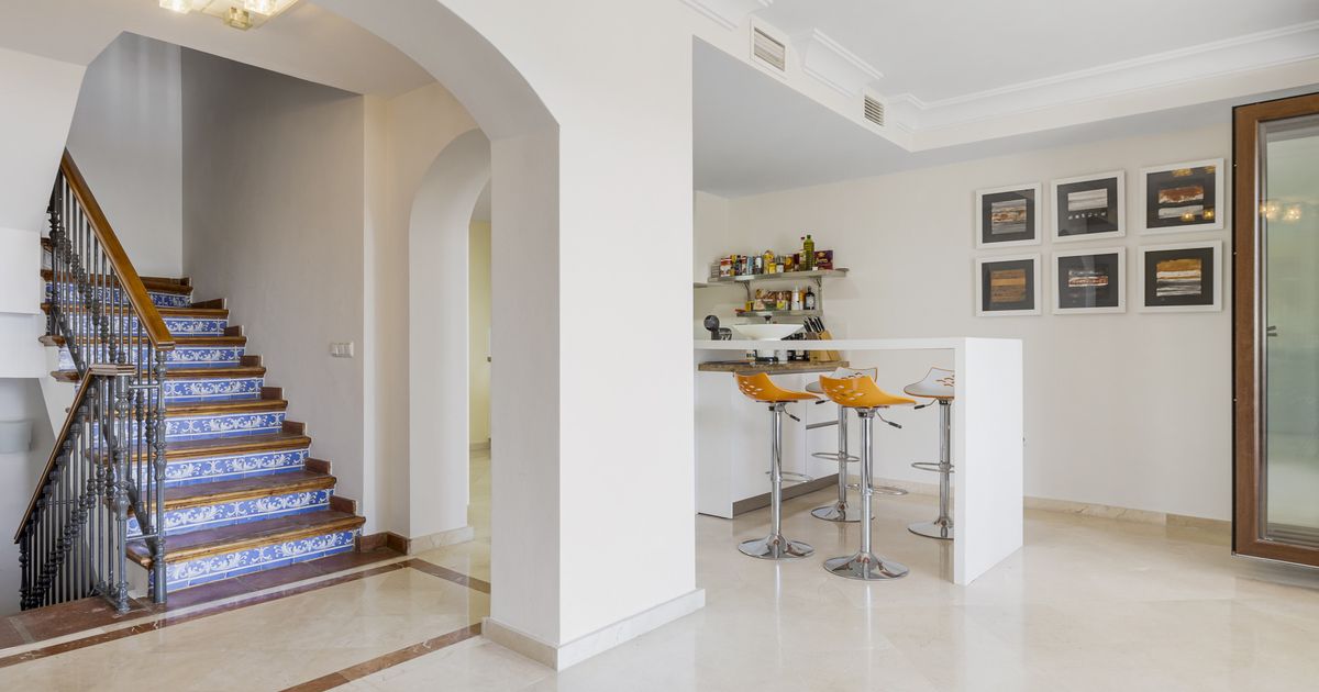 Stadthaus in Benahavis, Benahavis, 7/12