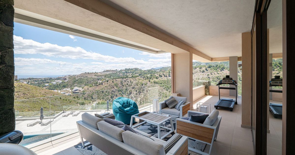 Apartamento en planta última en La Quinta, La Quinta, 3/12