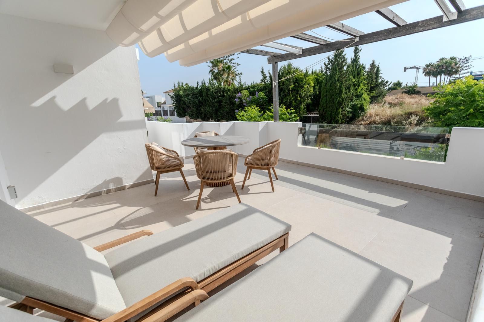 Апартаменты в Estepona, Bel Air, Estepona, 12/12