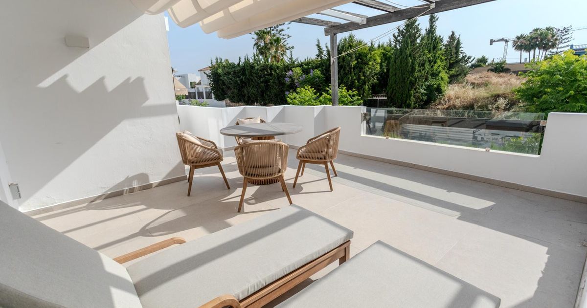 Апартаменты в Estepona, Bel Air, Estepona, 12/12