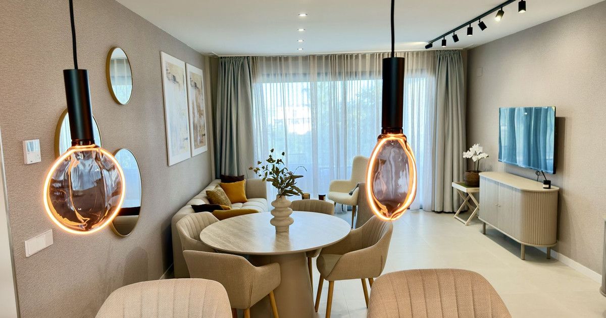 Middle Floor Apartment in Estepona, Estepona, 6/12