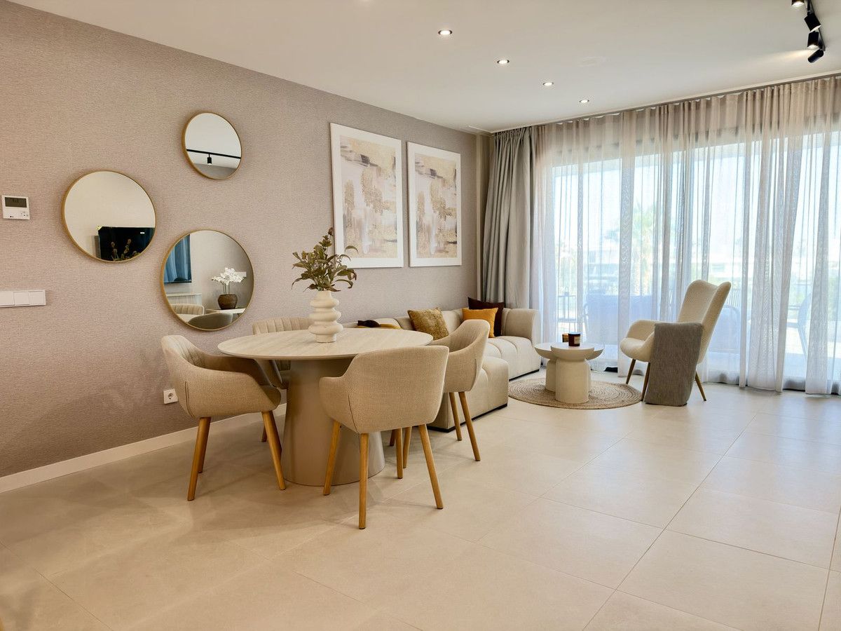 Middle Floor Apartment in Estepona, Estepona, 8/12