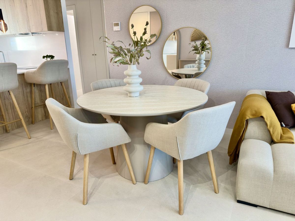 Middle Floor Apartment in Estepona, Estepona, 9/12