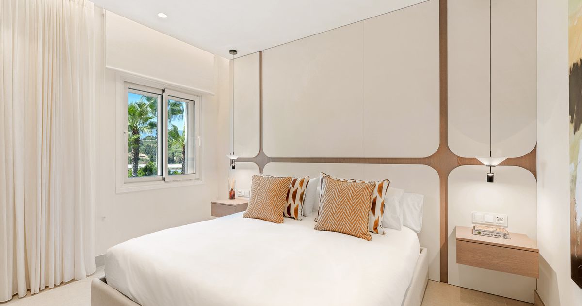 Penthouse in Estepona, Bahía del Velerín, Estepona, 10/12