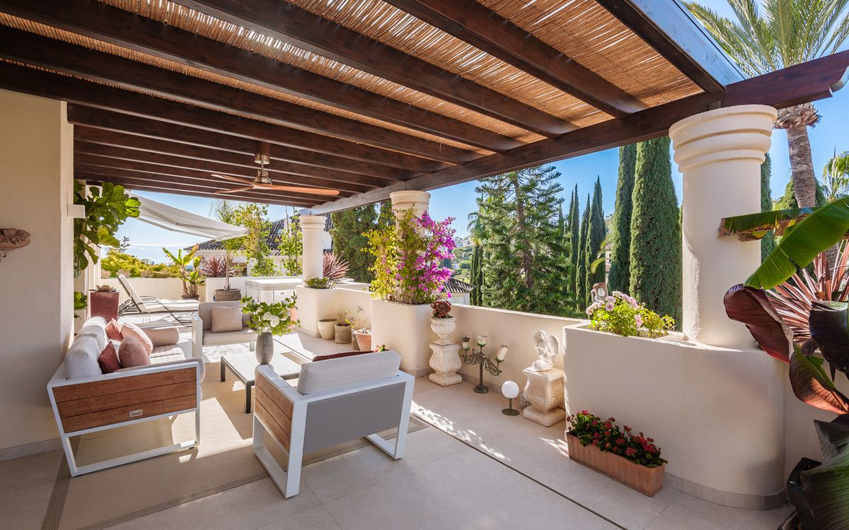 Takvåning i etage i Nueva Andalucía, Nueva Andalucía, 1/12