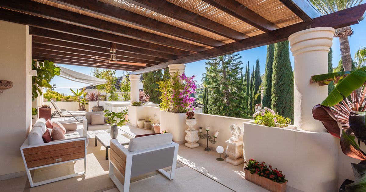 Takvåning i etage i Nueva Andalucía, Nueva Andalucía, 1/12