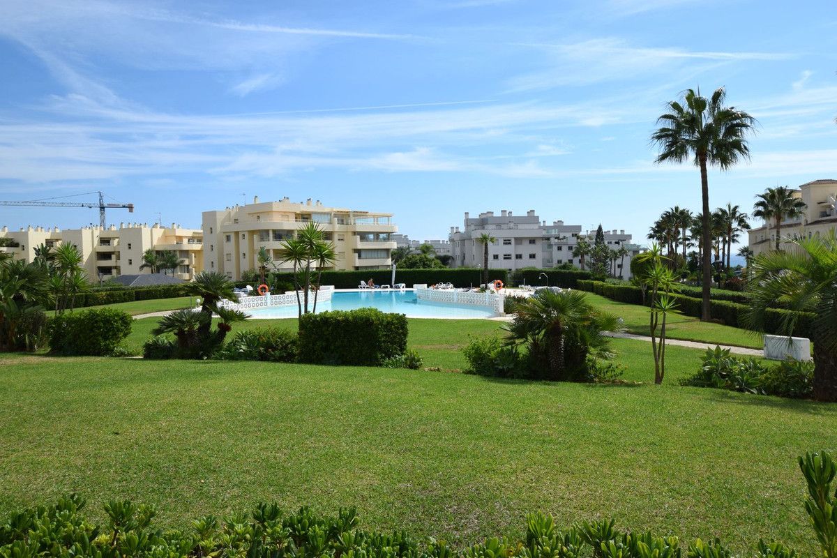 Апартаменты на нижнем этаже в Mijas Costa, Mijas Costa, 12/12