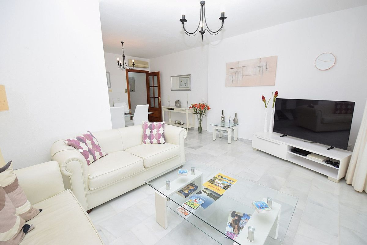 Апартаменты на нижнем этаже в Mijas Costa, Mijas Costa, 3/12