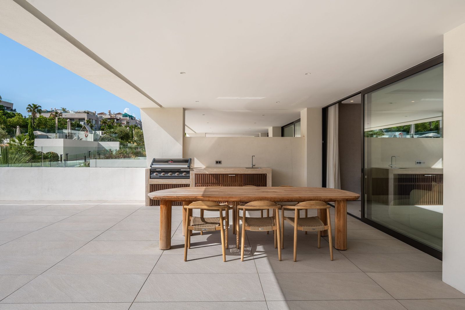 Ground Floor Apartment in The Golden Mile, The Golden Mile, 7/12