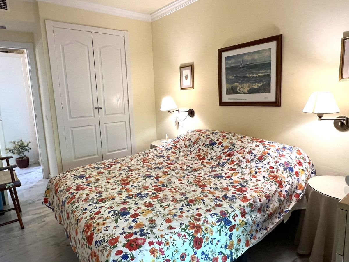Appartement en étage moyen dans The Golden Mile, The Golden Mile, 7/12