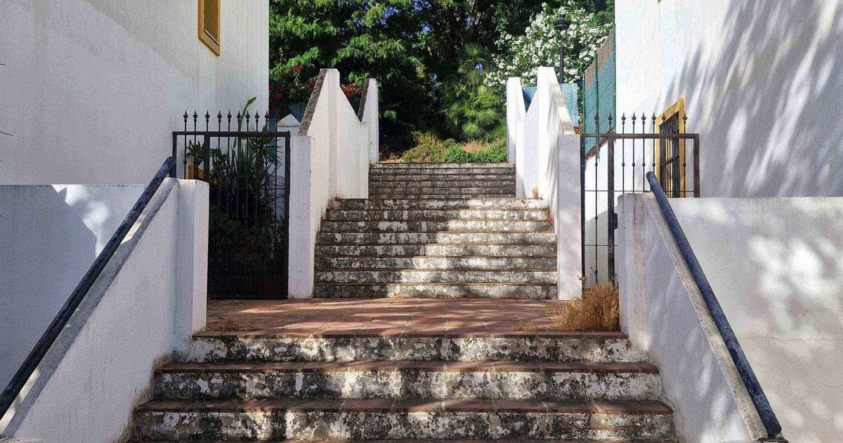 Radhus i Estepona, Estepona, 7/12