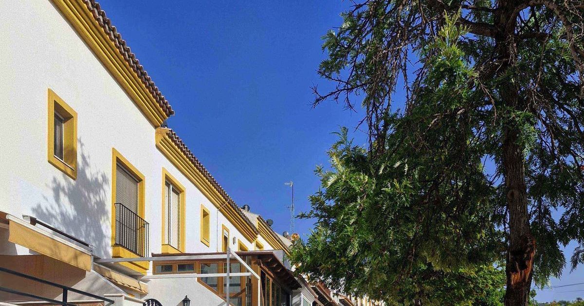 Radhus i Estepona, Estepona, 8/12