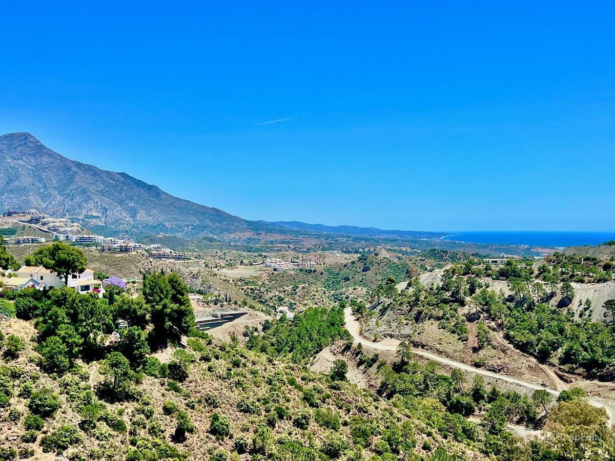 Residential Plot in El Madroñal, El Madroñal, 3/12