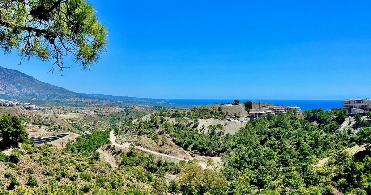 Residential Plot in El Madroñal, El Madroñal, 5/12