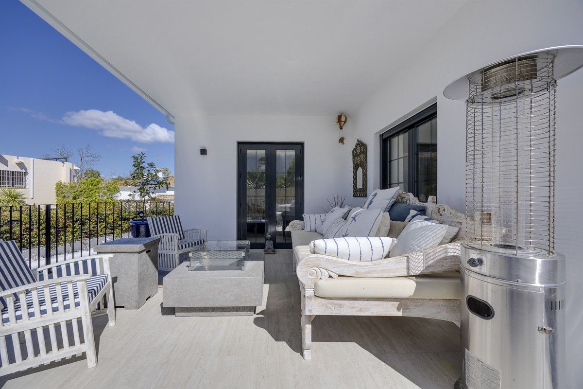 Vrijstaande Villa in Guadalmina Alta, Guadalmina Alta, 5/12