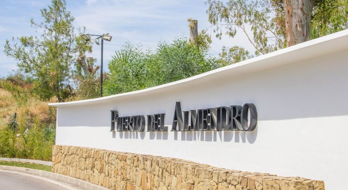 Residential Plot in Benahavís, Benahavís, 2/12