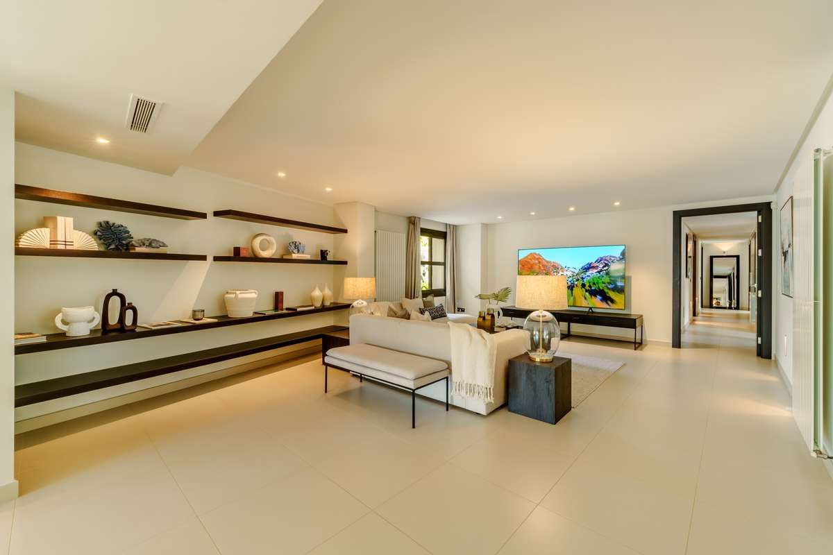 Вилла в Marbella, Marbella, 2/12
