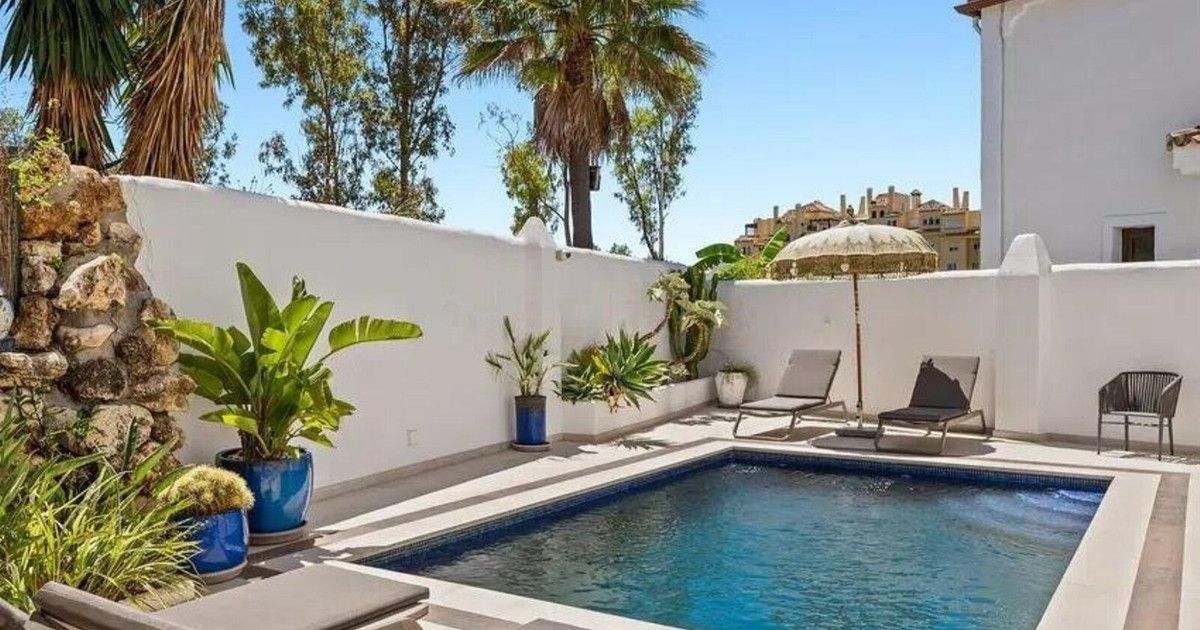 Villa Independiente en New Golden Mile, Selwo, 1/12