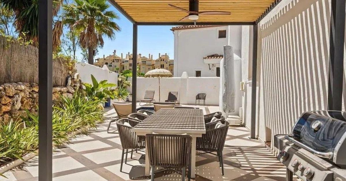 Villa Independiente en New Golden Mile, Selwo, 5/12