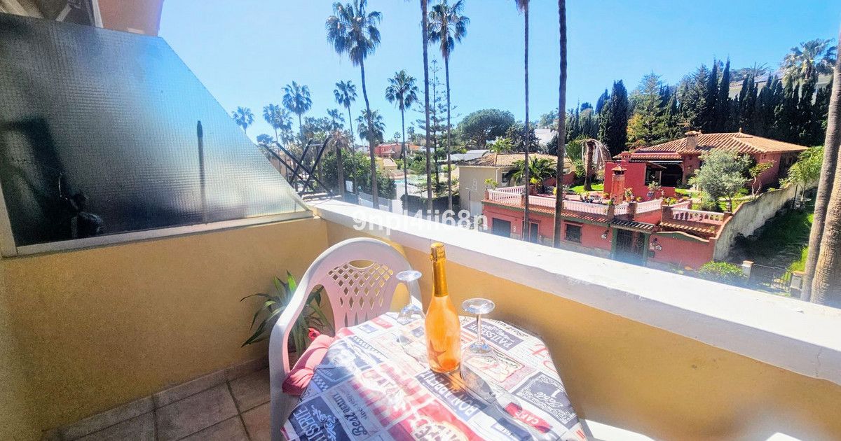 Middle Floor Apartment in Artola, Artola, 6/12