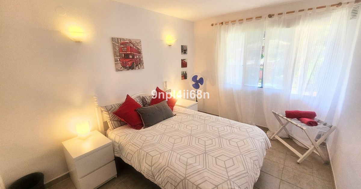 Middle Floor Apartment in Artola, Artola, 8/12