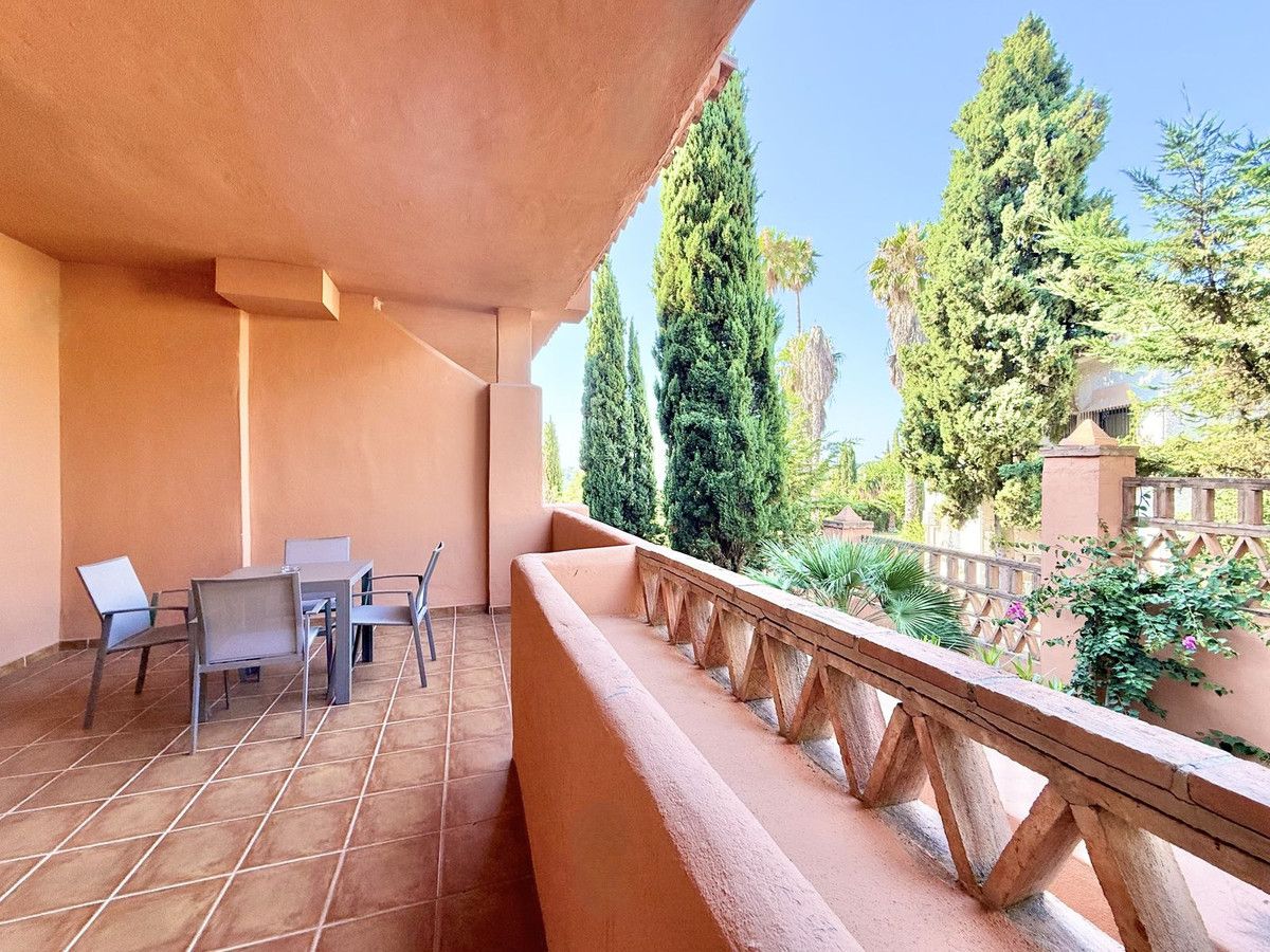 Ground Floor Apartment in Benahavís, Benahavís, 11/12