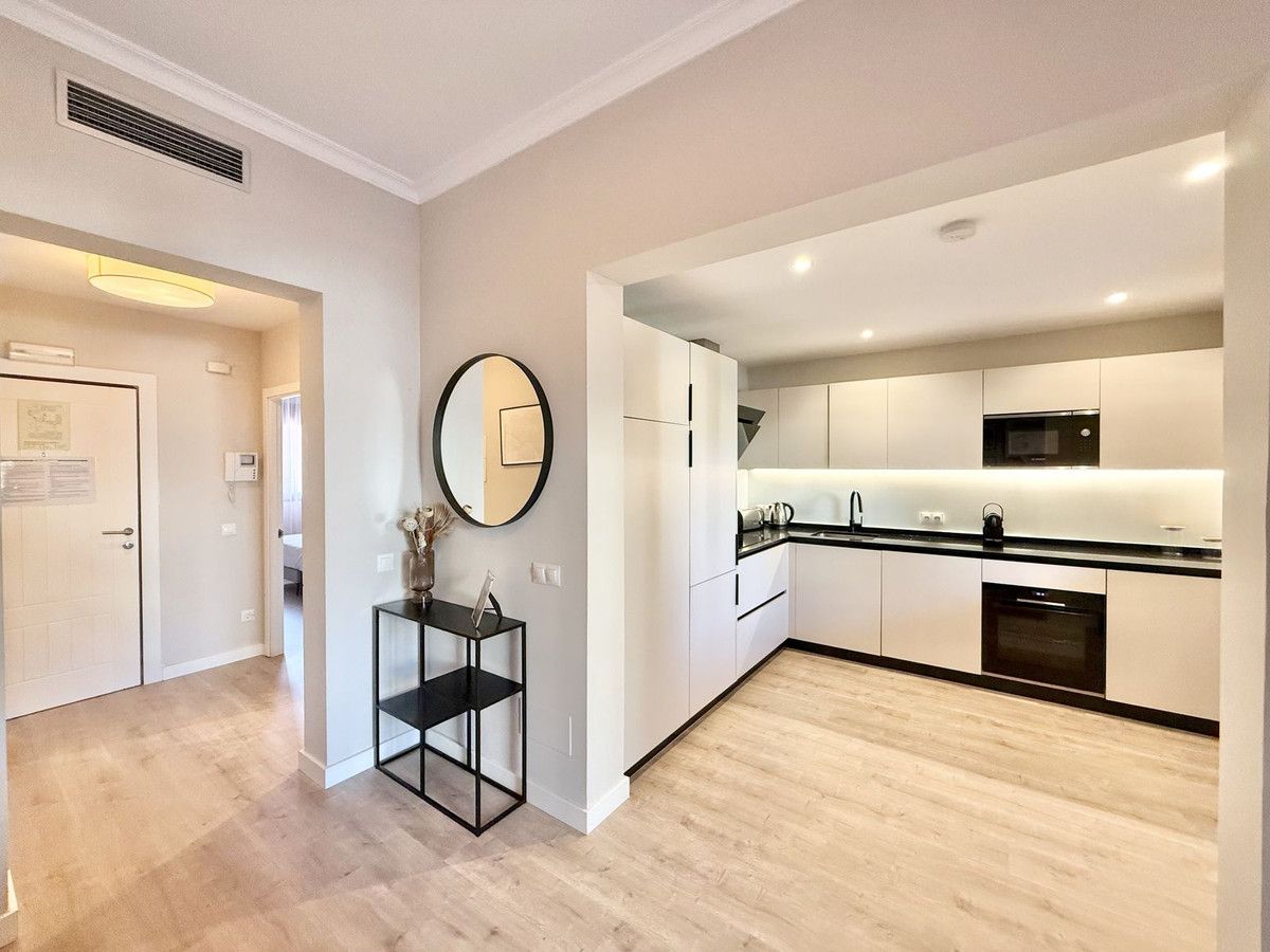 Ground Floor Apartment in Benahavís, Benahavís, 3/12