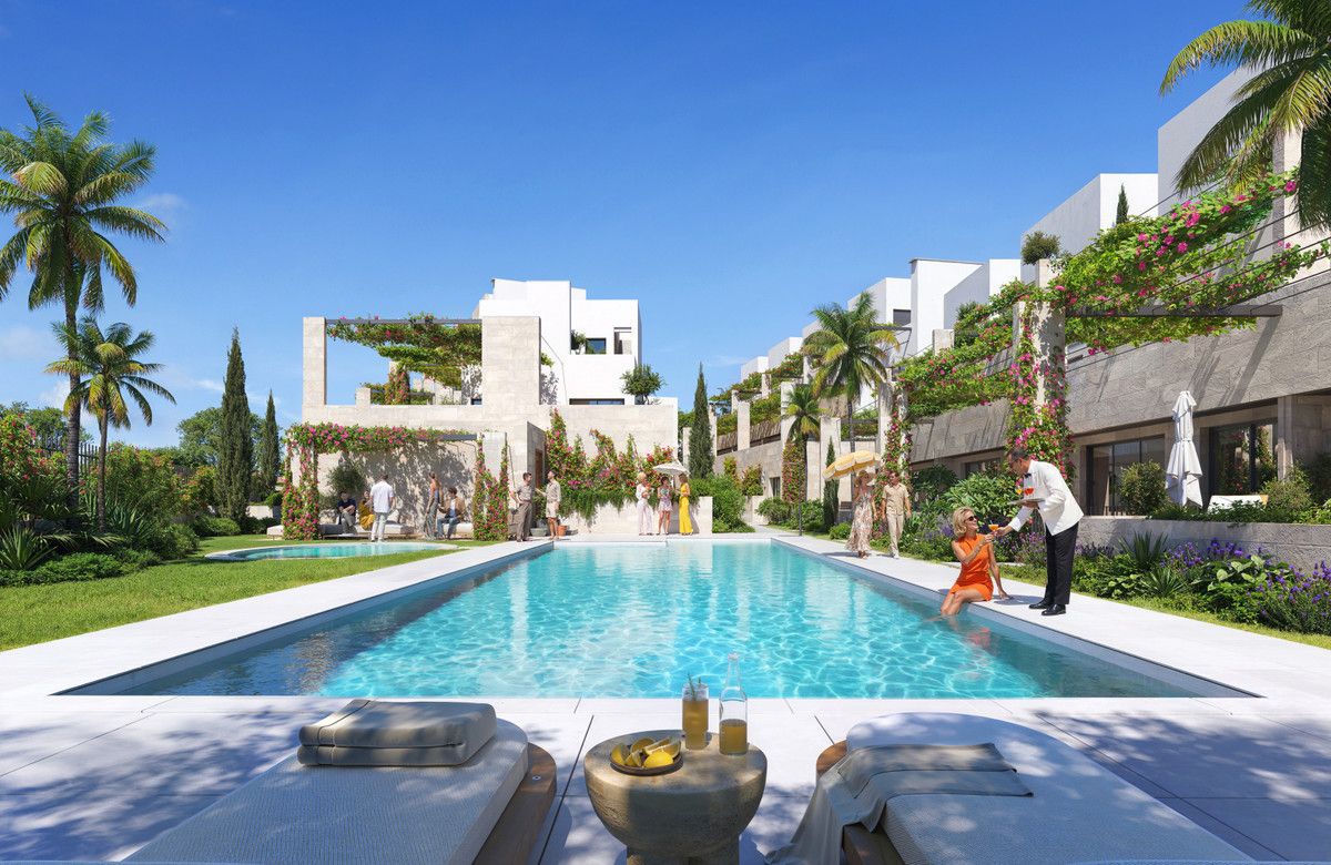 Ground Floor Apartment in New Golden Mile, New Golden Mile, 1/12
