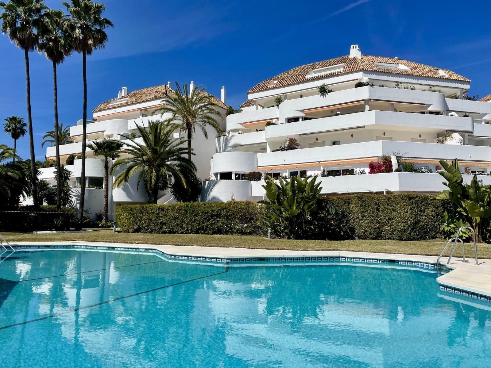 Penthouse in Marbella, Marbella, 1/12